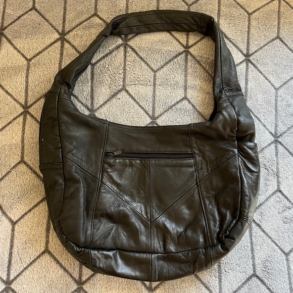 Black Leather Purse - Picture 1 of 6